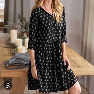 Garnet Hill Women Ash Woodblock Print Flowy Dress With Pockets Sz6 Black-White